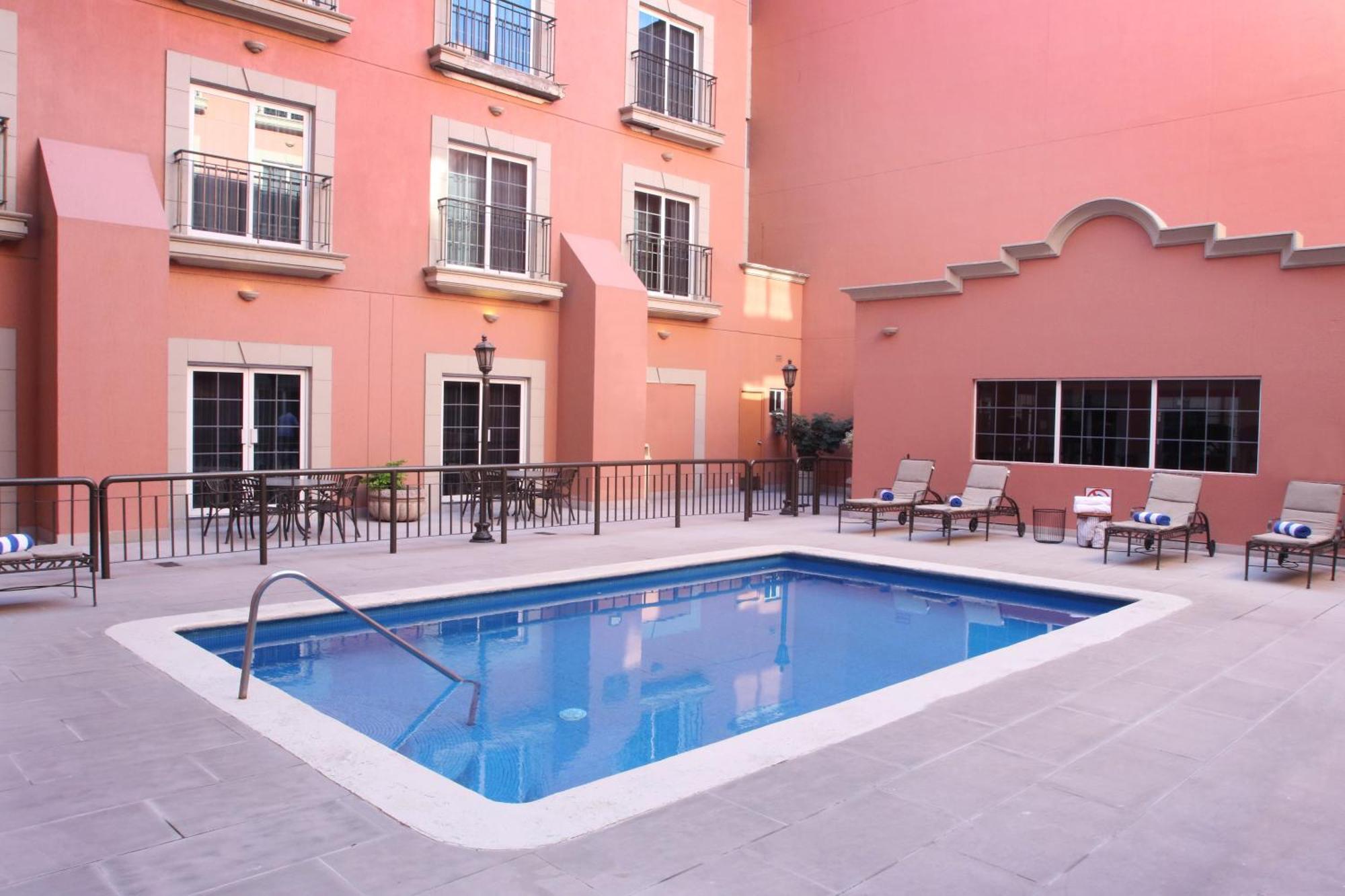 Holiday Inn Express Torreon By Ihg Luaran gambar